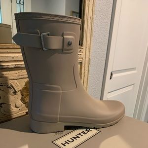 Hunter short rain boot